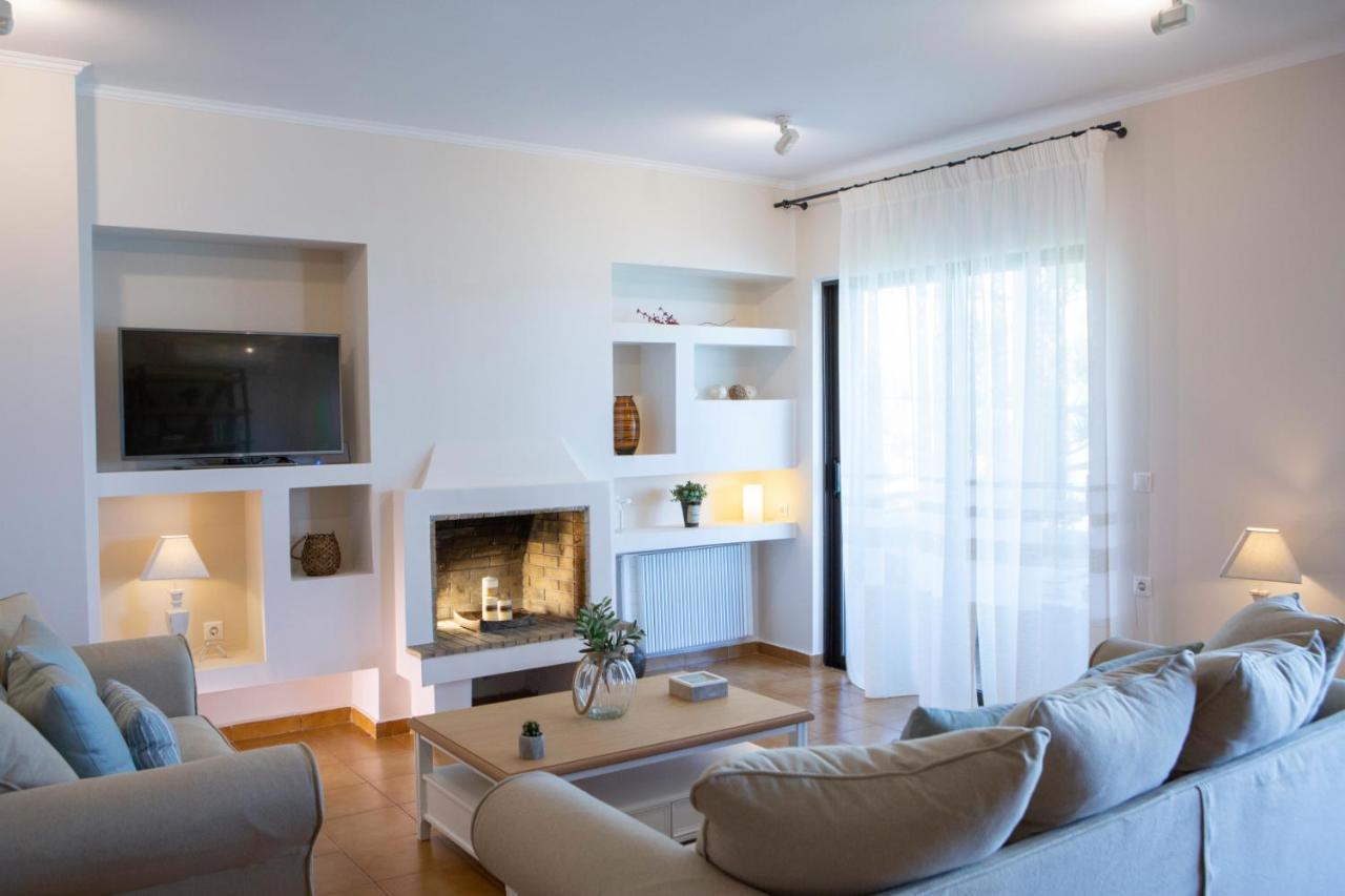 Arokaria Beach House Nikiana Buitenkant foto